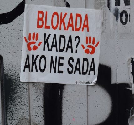 A sign on a wall that says blokada kada? ako ne